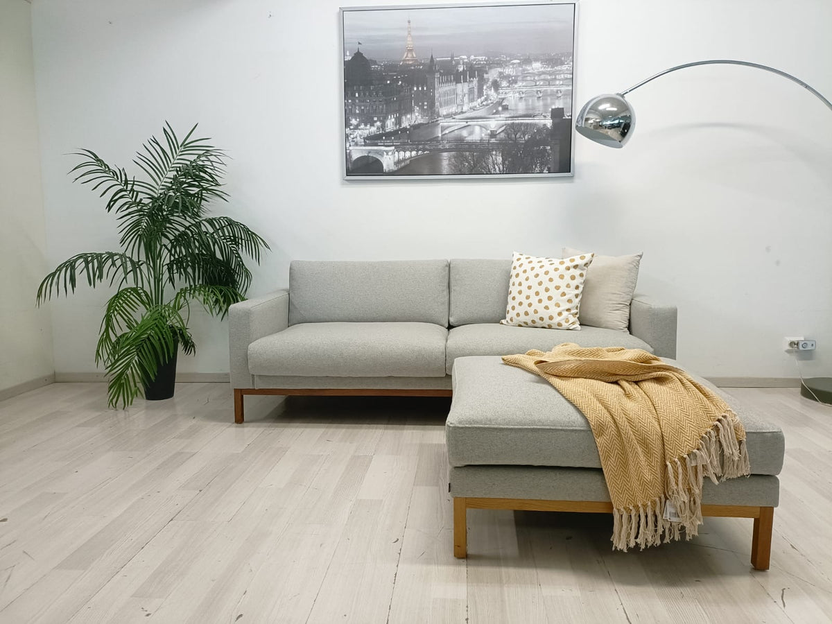 Omtrukket Bolia North 3 seter med Puff | inkludert frakt*