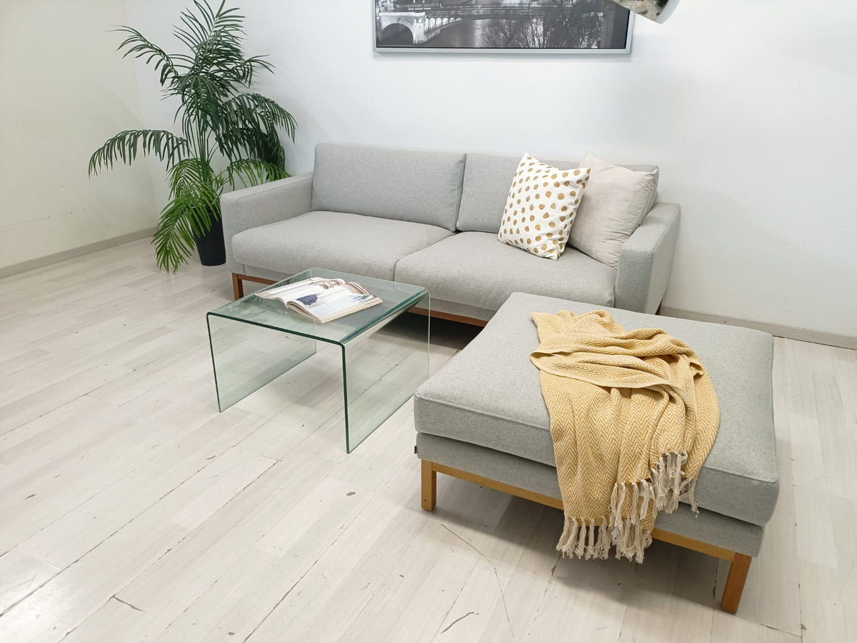 Omtrukket Bolia North 3 seter med Puff | inkludert frakt*
