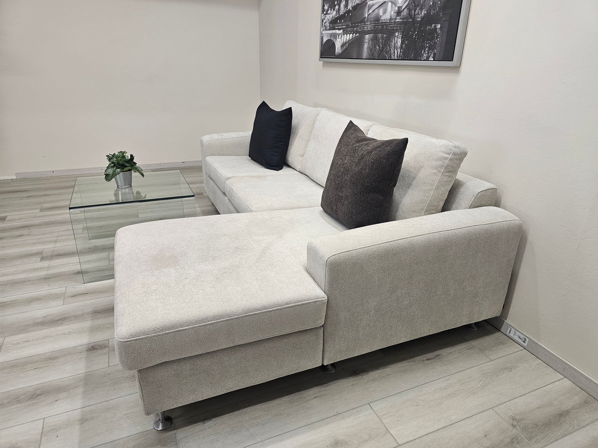 Kompakt Milano 225 cm bredde med sjeselong | inkludert frakt*