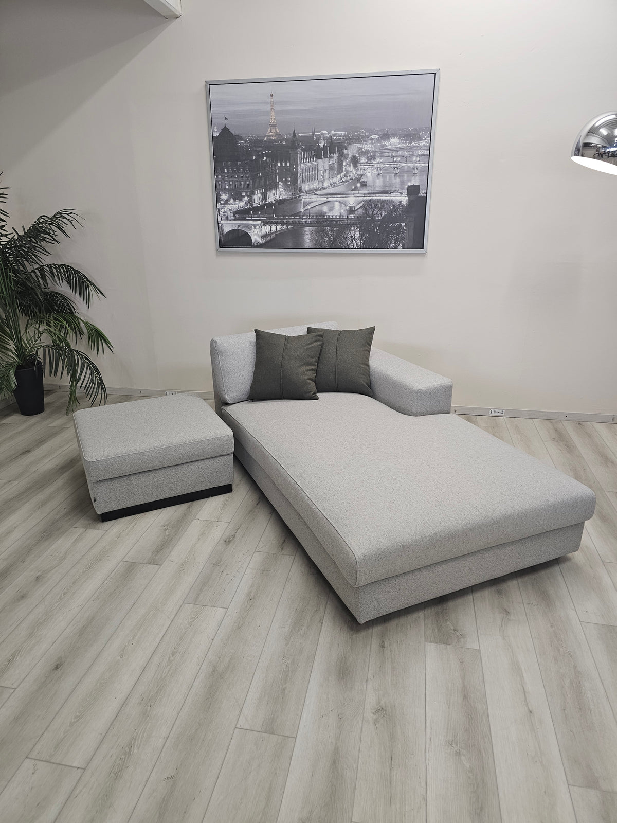 Bolia Sepia Sjeselong + puff med oppbevaringsrom / Omtrukket # inkludert FRAKT*